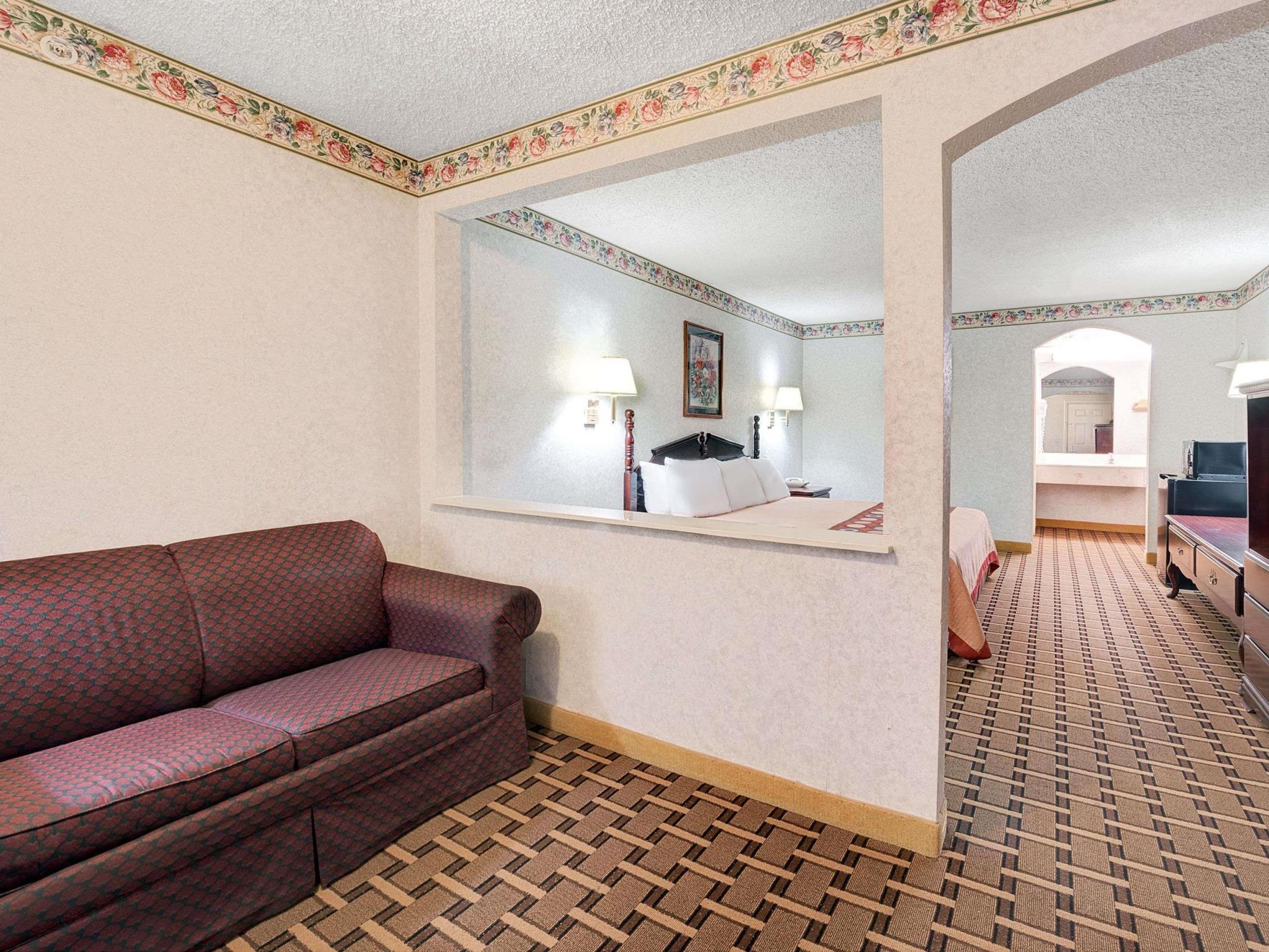 Super 8 By Wyndham Dallas South Ngoại thất bức ảnh